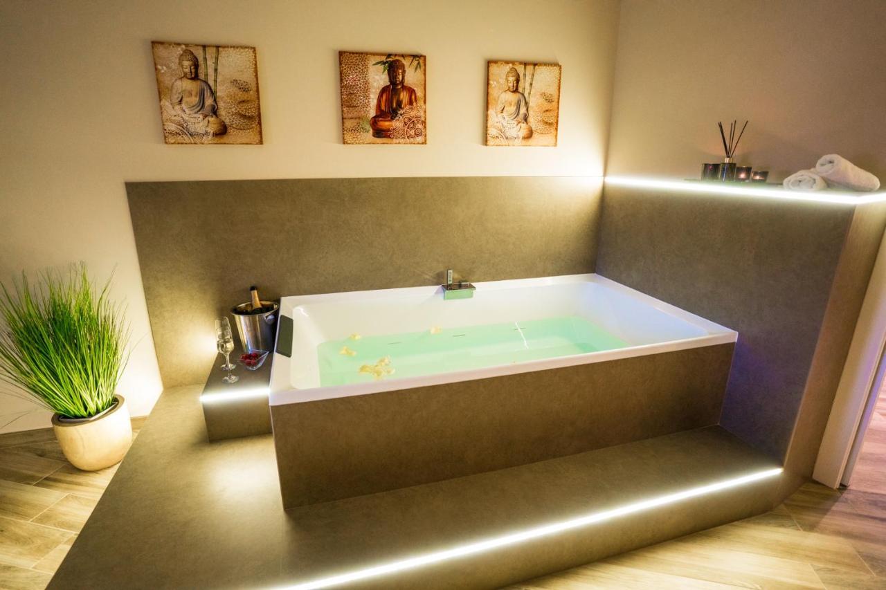Etnic Suite Monopoli Bagian luar foto
